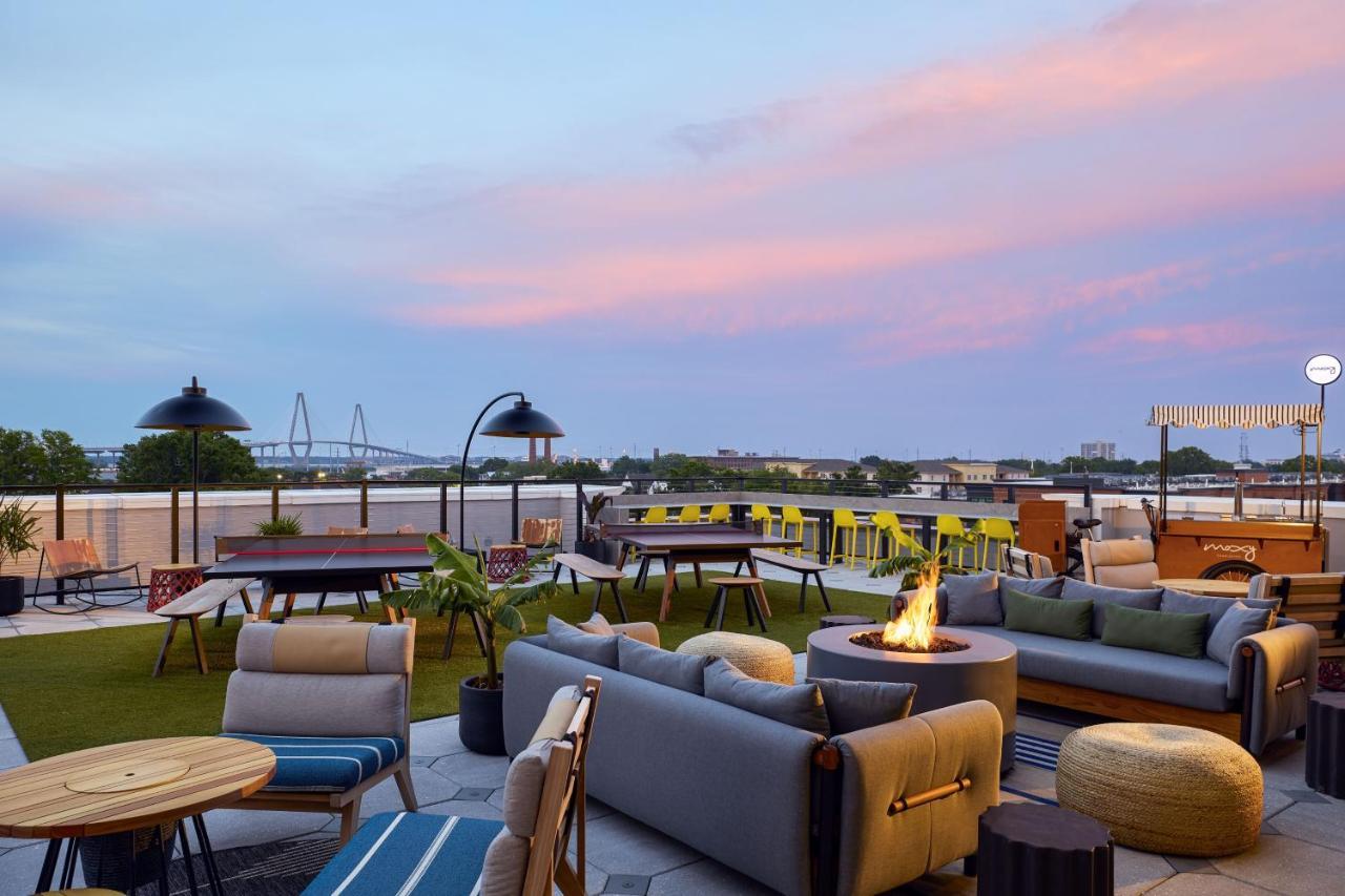 Hotel Moxy Charleston Downtown Exterior foto